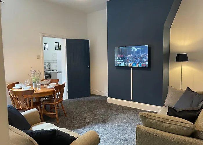 Balfour B - Fully Refurbished 2 Bedrooms Ideal For Contractors And Families Free Wifi Free Parking Ground Floor