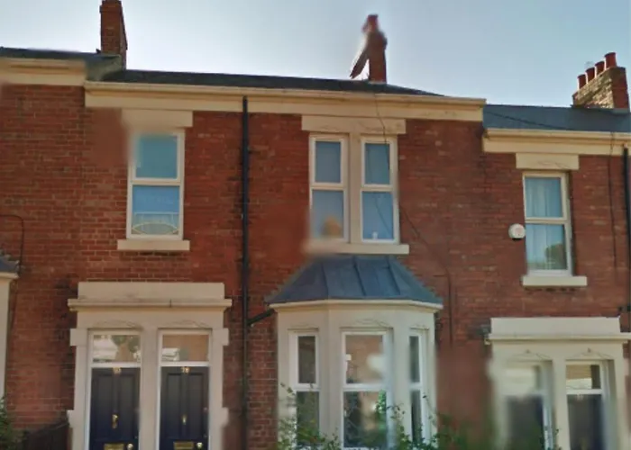 Balfour B - Fully Refurbished 2 Bedrooms Ideal For Contractors And Families Free Wifi Free Parking Ground Floor