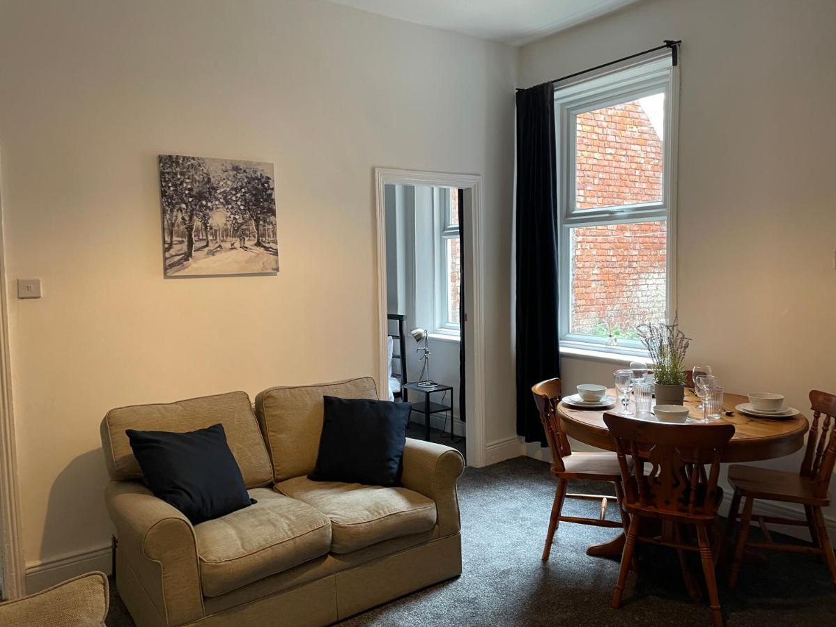 Apartment Balfour B - Fully Refurbished 2 Bedrooms Ideal For Contractors And Families Free Wifi Free Parking Ground Floor
